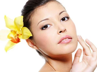 Какова функция адапалена на коже?